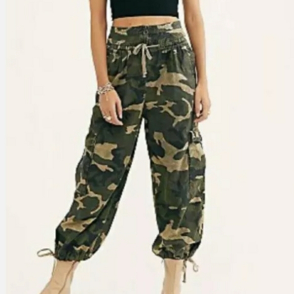 camouflage parachute pants